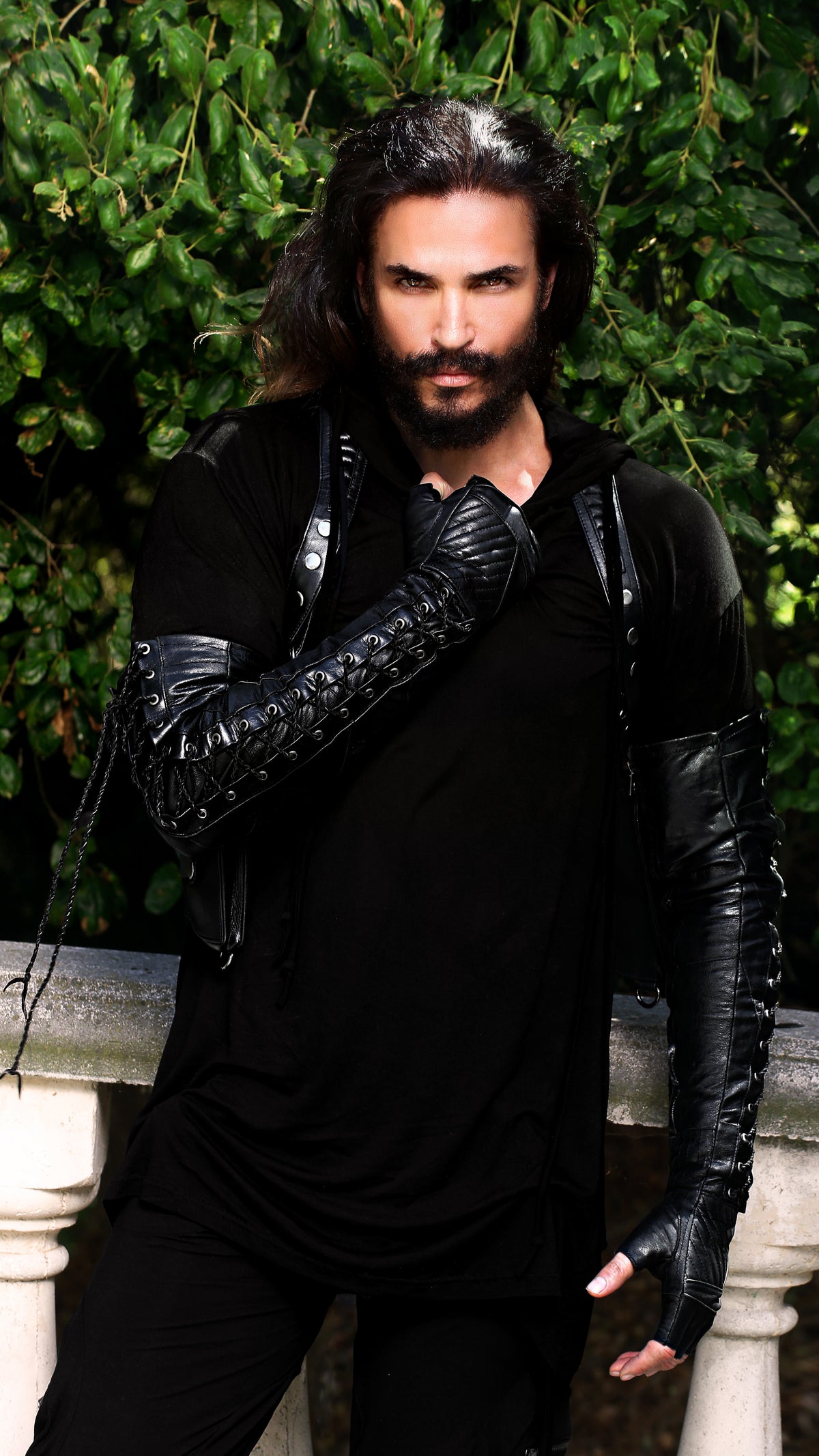 The Raven Gloves - M/L [SAMPLE SALE]