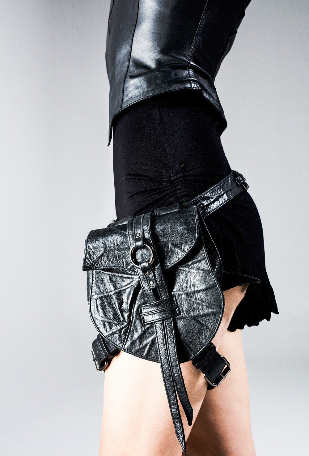 Leather Side Bag - Buy Leather Shoulder Bag From Online Store in BD - RAVEN