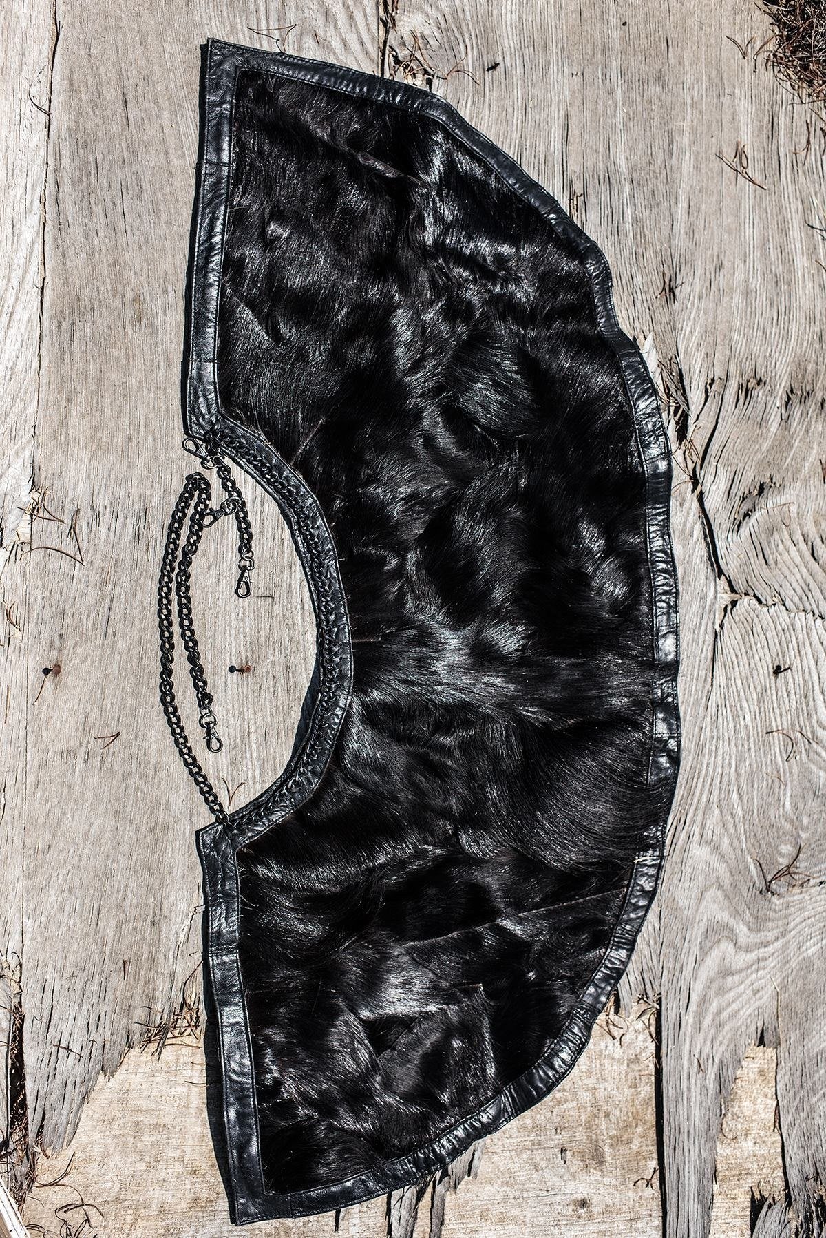 Capes - Raven Fur Cape