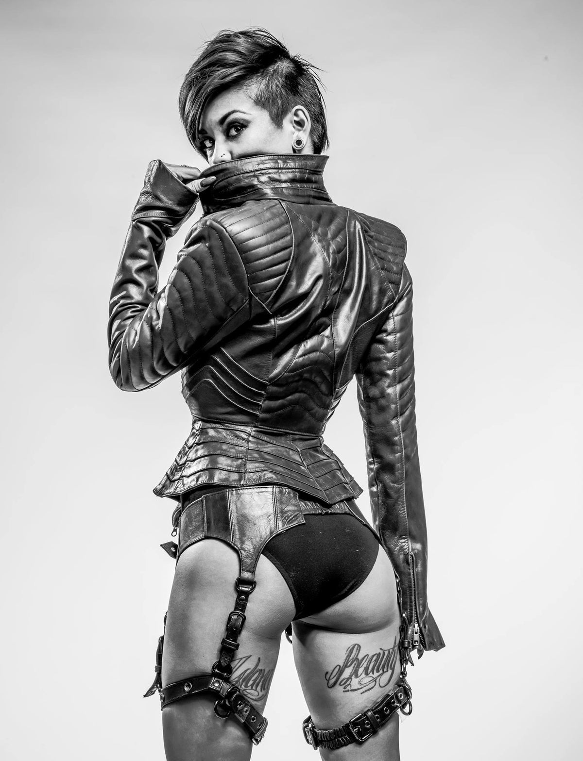 Garter leather deals
